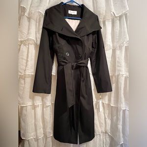 Calvin Klein Trenchcoat🖤black//medium🖤with tags//machine wash cold🖤tumble low